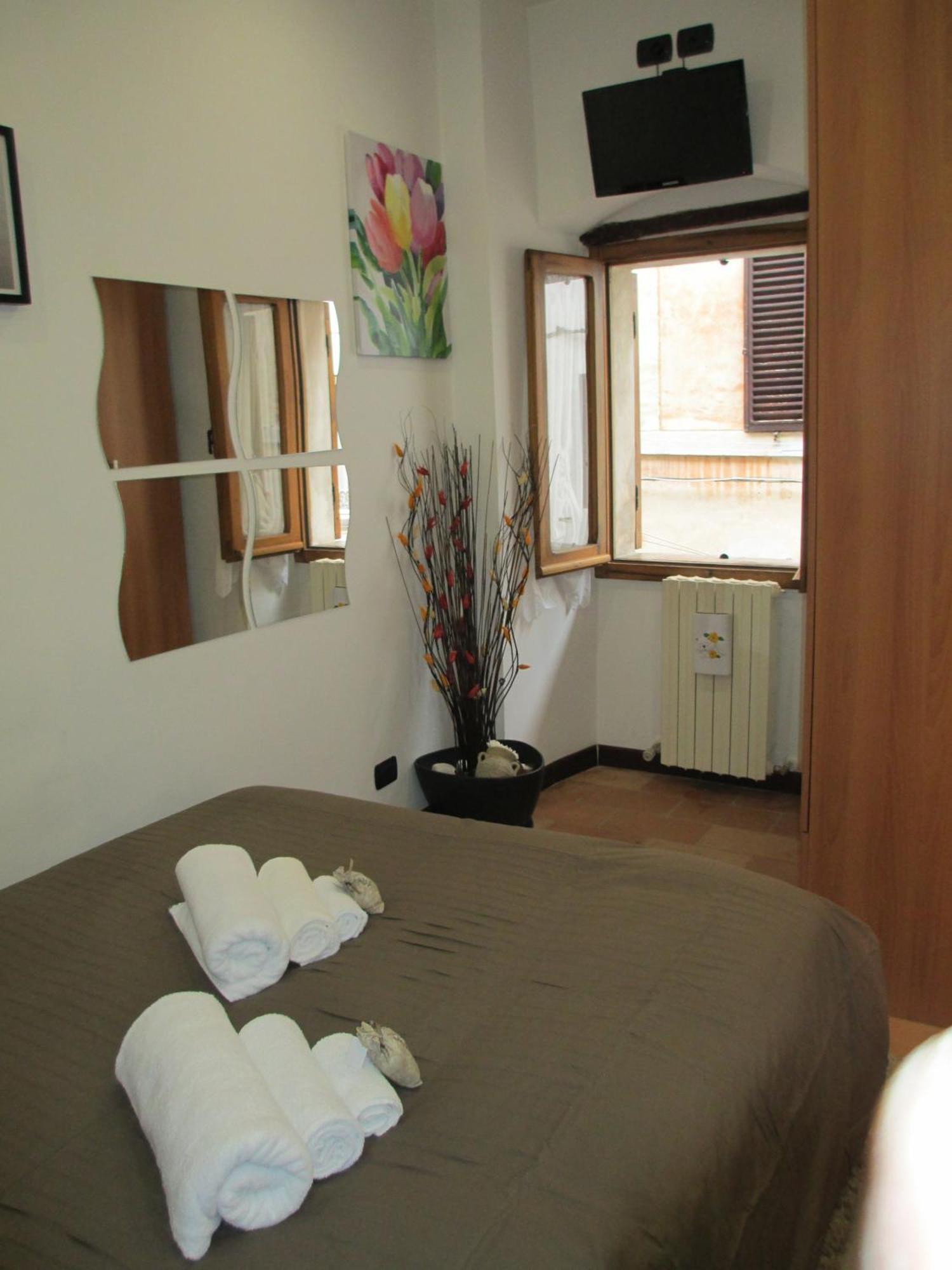 Appartamento Tulipano Rosa Spoleto Phòng bức ảnh